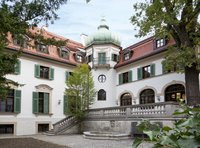 Entlang der Maria-Theresia-Straße