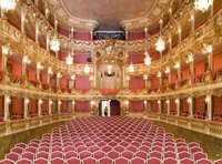 Von der Symphonie im Odeon in die Oper im Cuvilliés-Theater